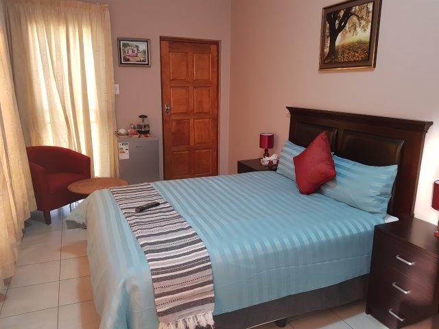 Room 2 Image 1