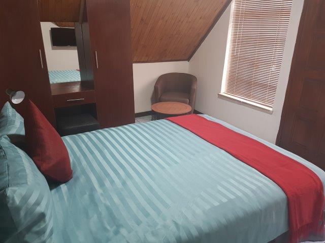 Room 7 Image 3
