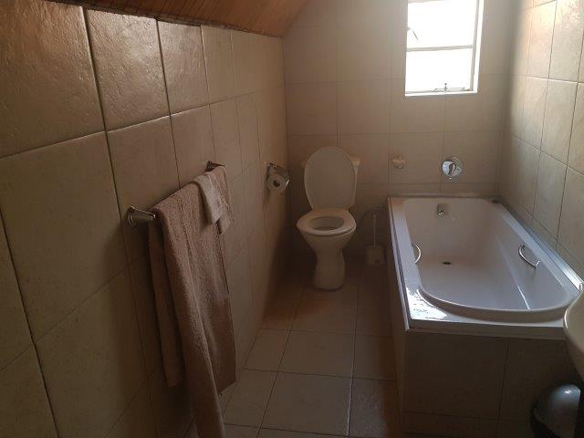 Room 7 Image 4